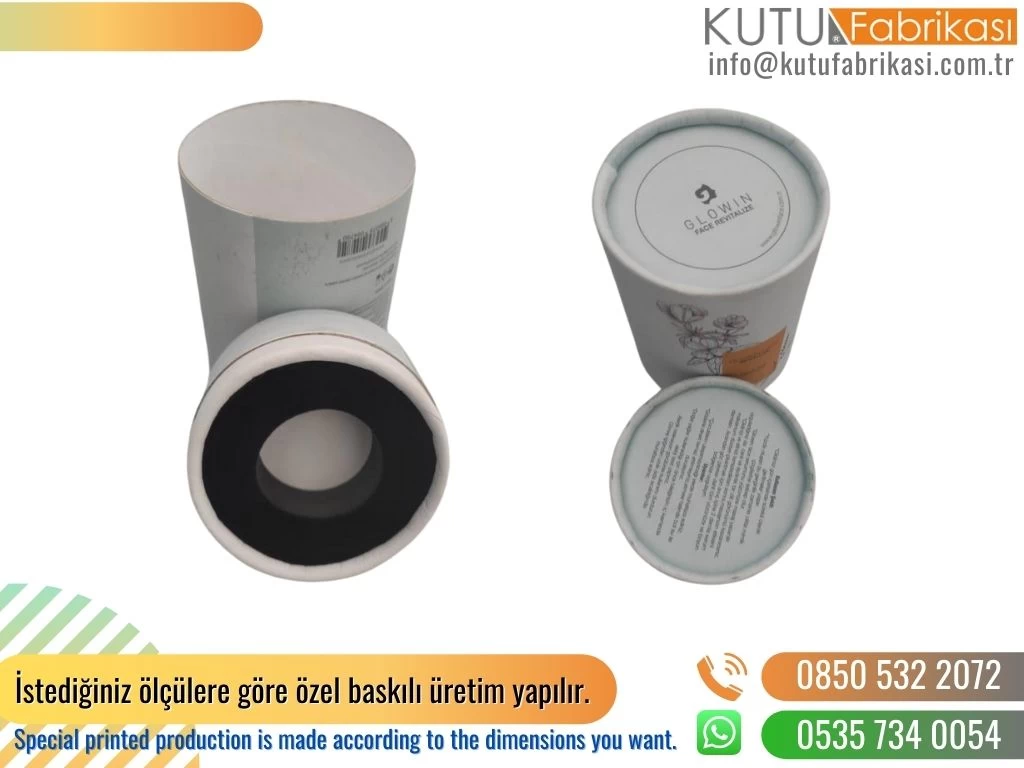Kırmızı Beyaz Slindir Kutu Siyah Logolu